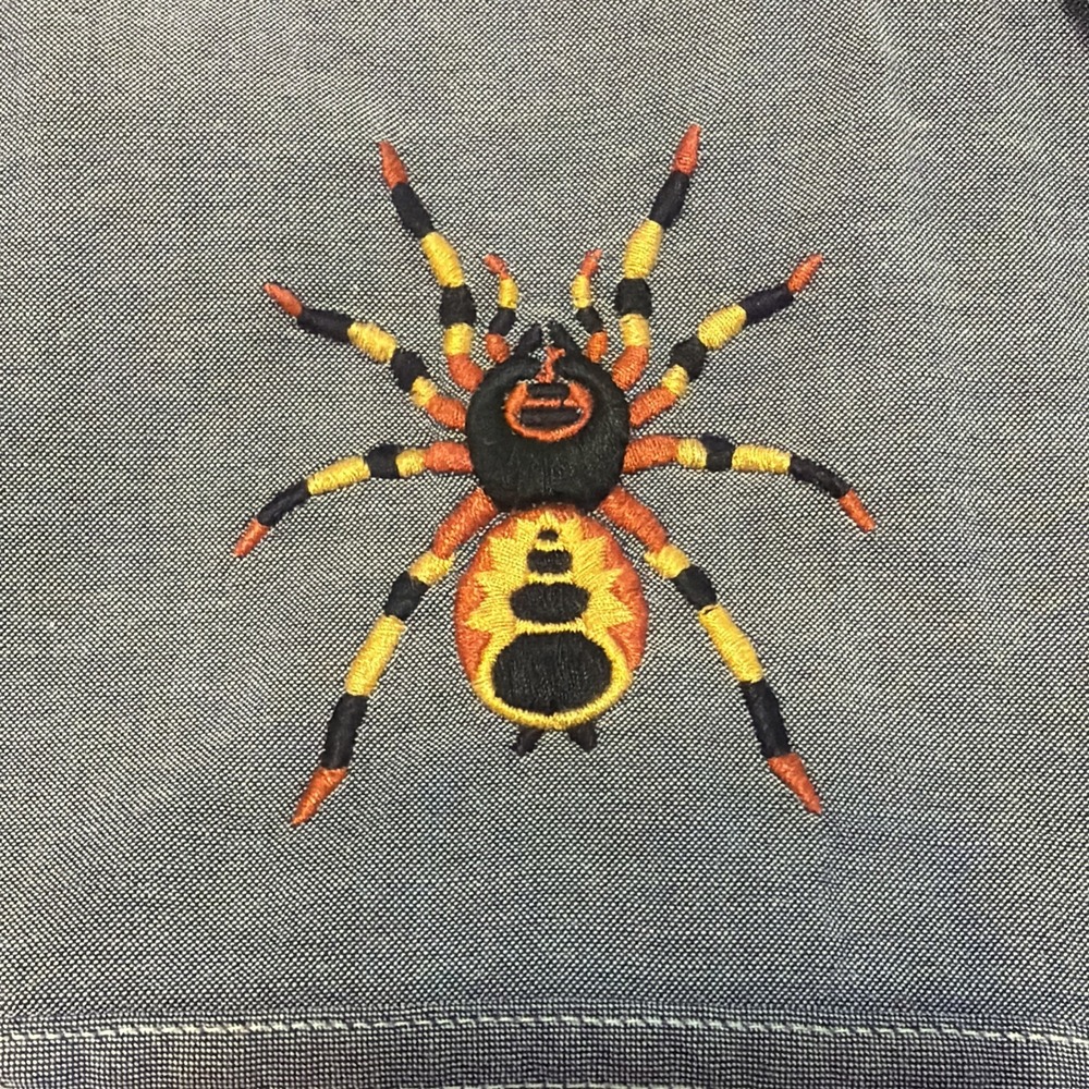 Howler Bros Gaucho Snapshirt Tarantulas Men's Medium Embroidered Spiders Western - Picture 6 of 10